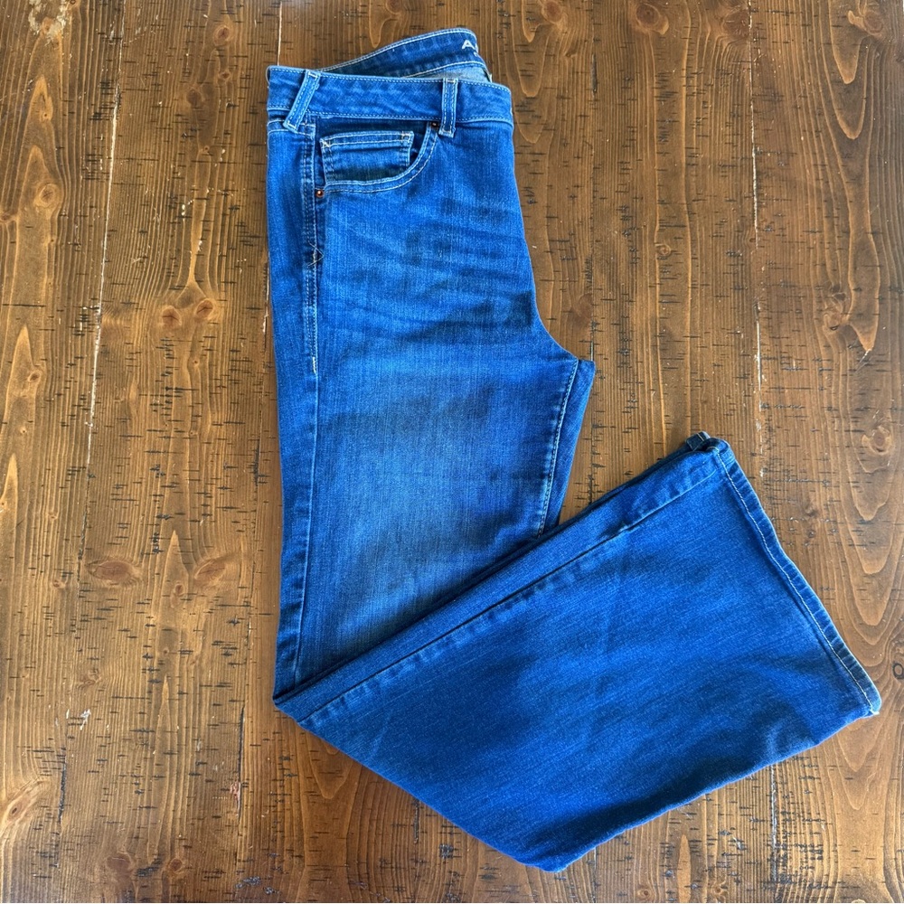 Ariat Denim Darkwash Perfect Rise Flare Jeans sz32 EUC